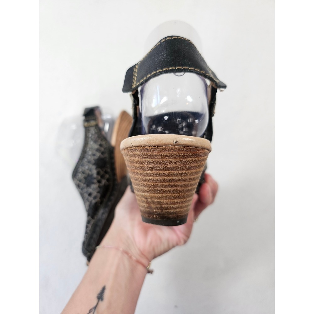 Pikolinos Black Leather Laser Cut Floral Wedge Sandals Peep Toe Boho size 38 - Picture 12 of 16